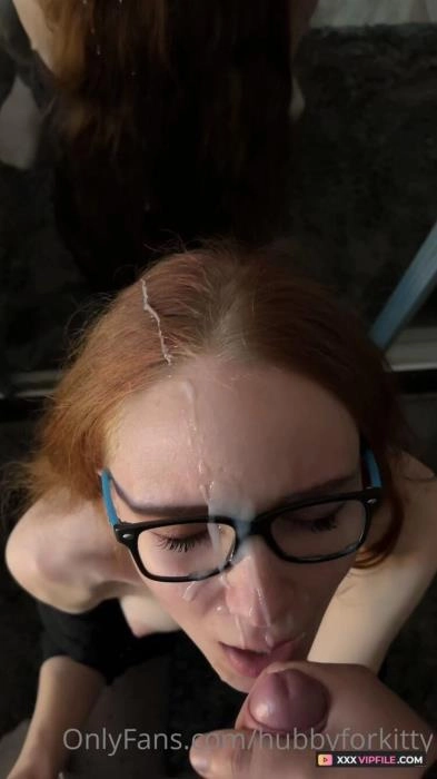 KittyRias aka Hubbyforkitty - Blowjob From Nerdy GF (148.2 MB) SD